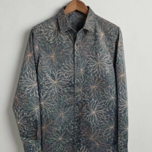 ক্লাসিক ডার্ক ফ্লোরাল